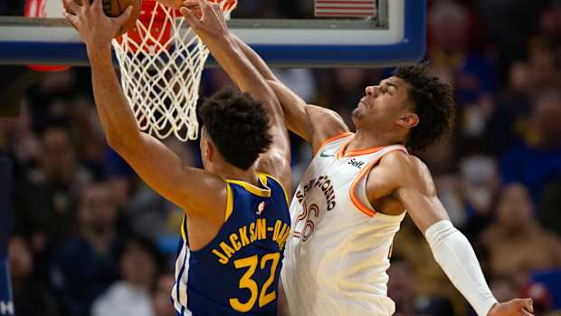 Dom Barlow Trayce Jackson-Davis Warriors